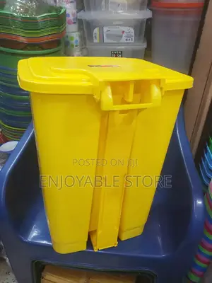 Indoor Plastic Dust Bins Plastic Dust Bins