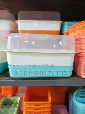 Plastic Bread Boxes