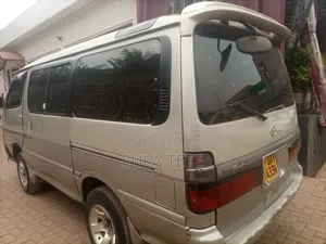 Toyota HiAce 1999 Grey
