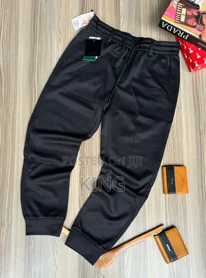 Black Den Sweater Pants