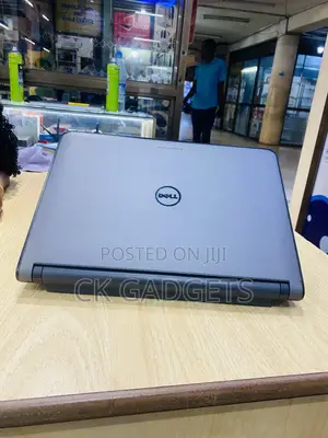 Laptop Dell Latitude 13 3340 4GB Intel Core I5 HDD+SSD 500GB