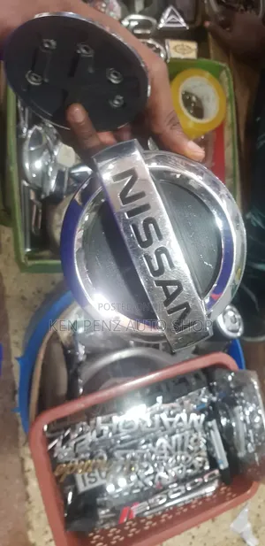 Nissan Car Logos