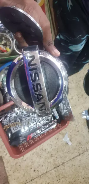 Nissan Car Logos