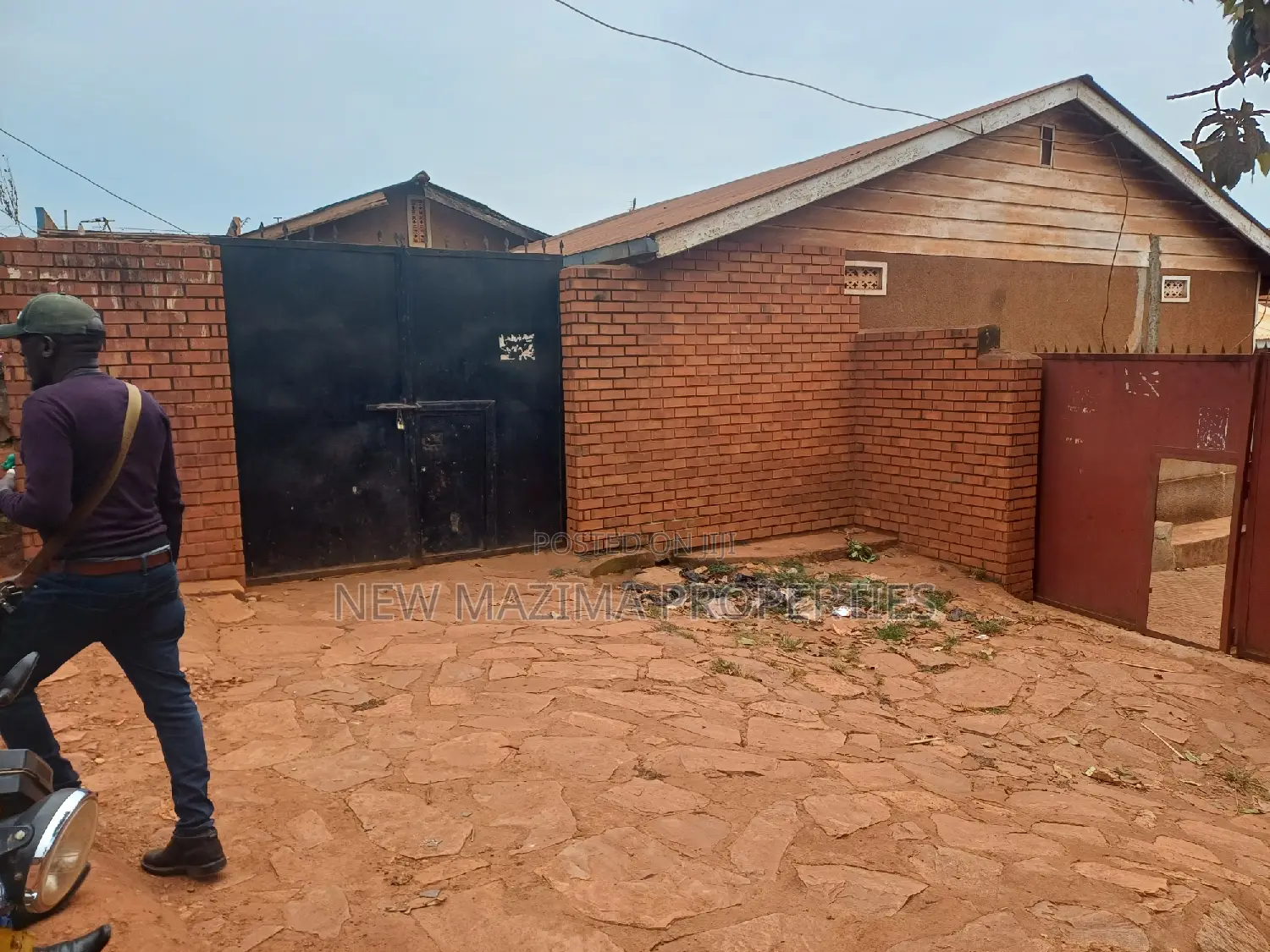 Guest House With of Over 20 Guest Rooms on Sale in Makindye