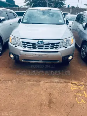 Photo - Subaru Forester 2011 Silver