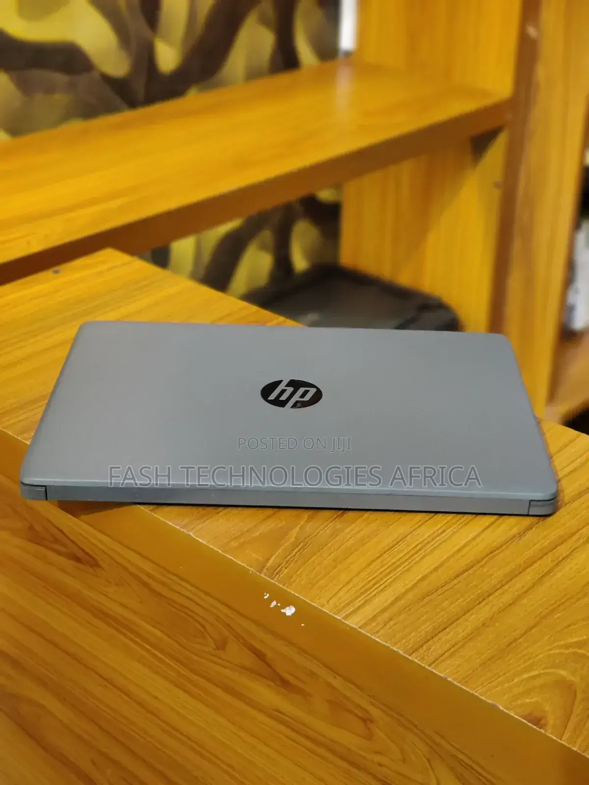 Laptop HP 14S 4GB AMD A8 HDD 1T