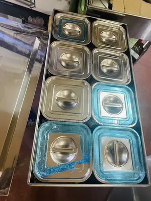 Rectangular Food Warmer With 8cubed Inserts