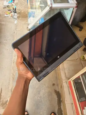 Laptop Lenovo Yoga 11e 4GB Intel Celeron SSD 500GB
