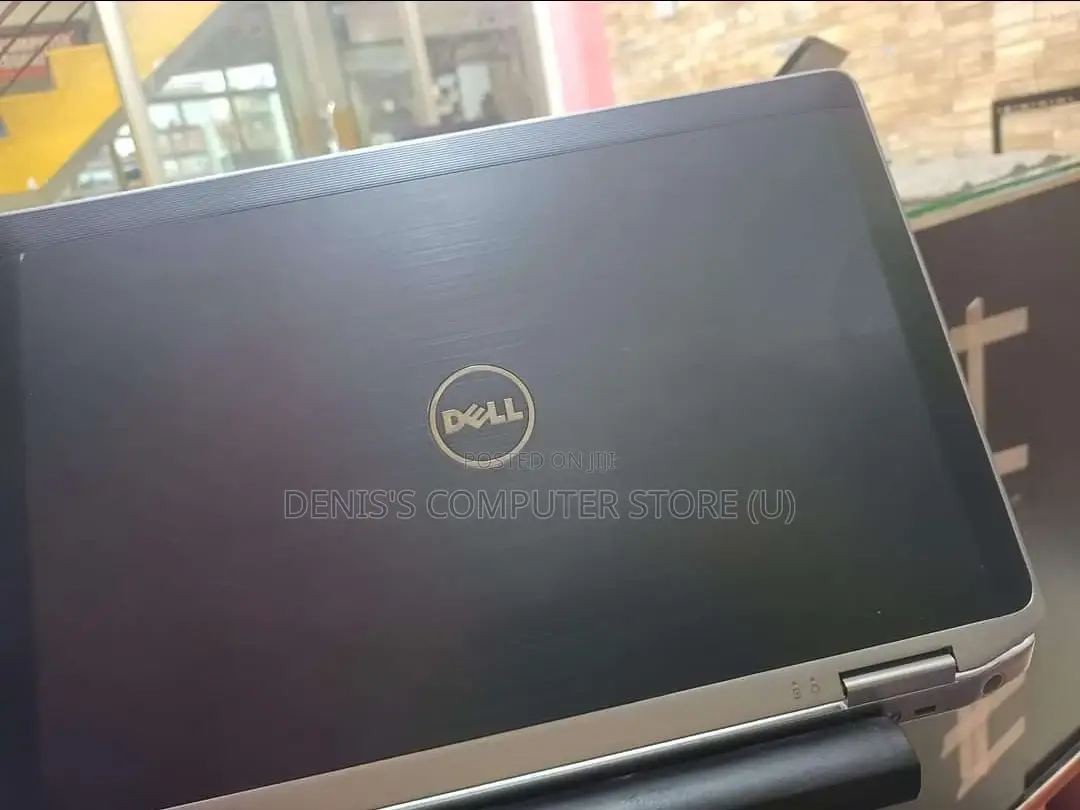 Laptop Dell Latitude E6330 4GB Intel Core I5 SSD 256GB