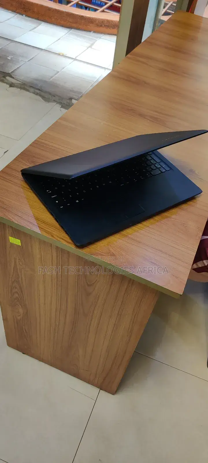 Laptop Lenovo IdeaPad 110 4GB Intel Celeron HDD 350GB