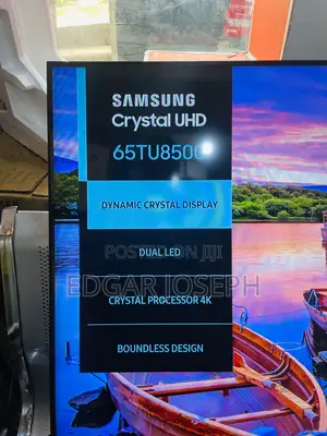 Samsung 65 Inches Tv