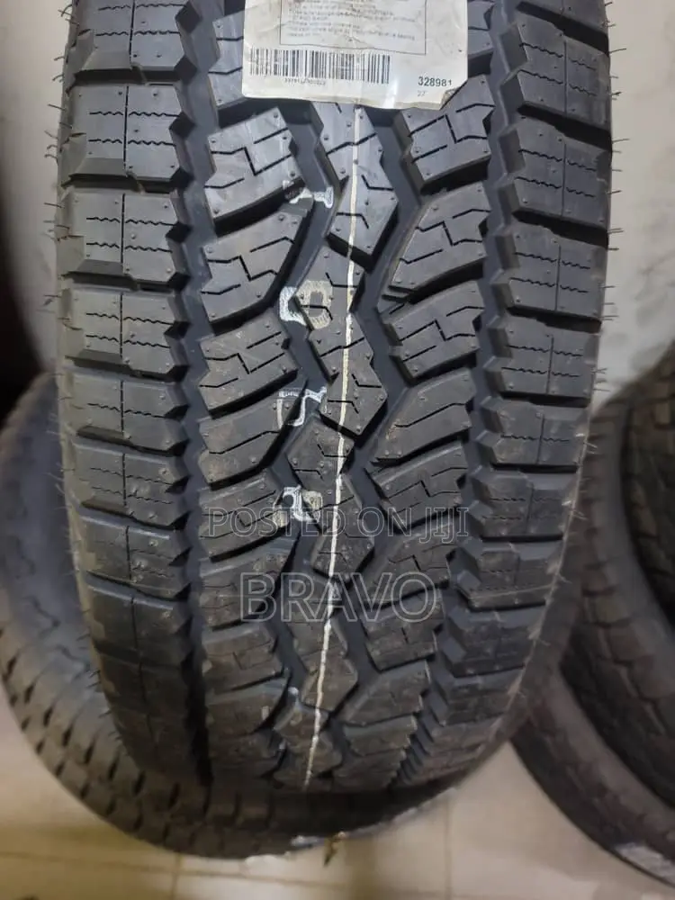 265/60r18 Falken .