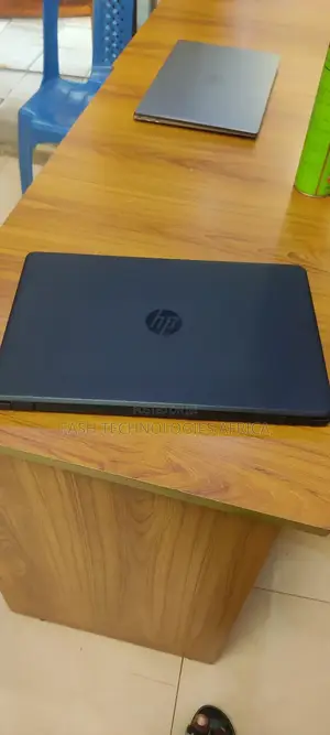 Laptop HP 15 4GB Intel Core I3 eMMC 500GB