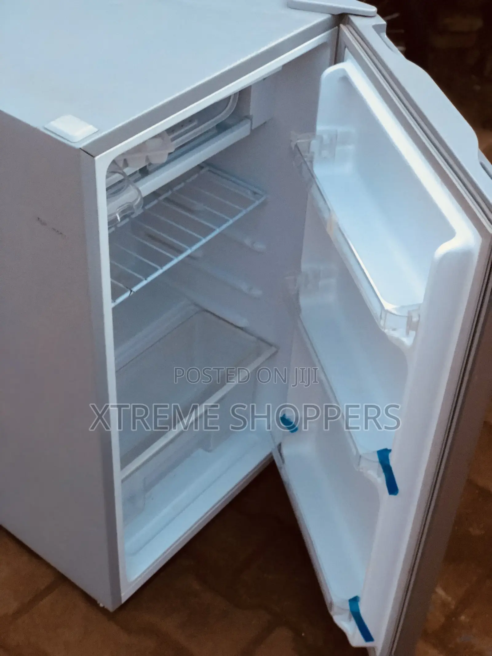 Chiq Fridge/ Refrigerator