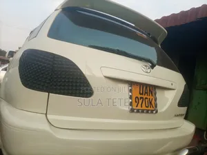 Toyota Harrier 1998 Beige
