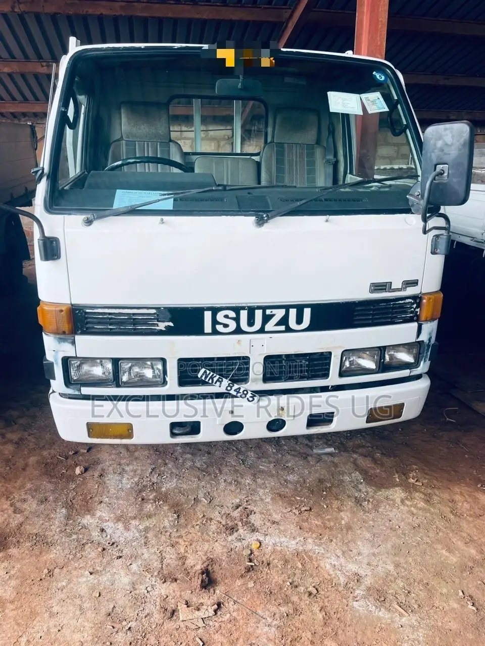 Mitishubishi Isuzu Elf