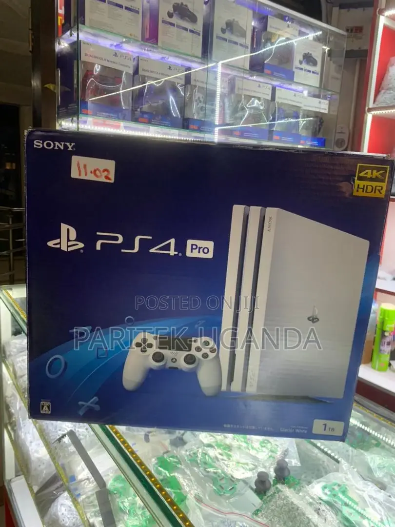 Sony Playstation 4 Pro White