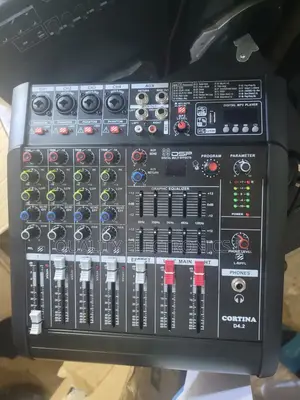 Cortina Amp Mixer 4 Channels