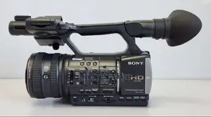 Sony HXR-Nx3 Nxcam Professional Handheld Camcorder