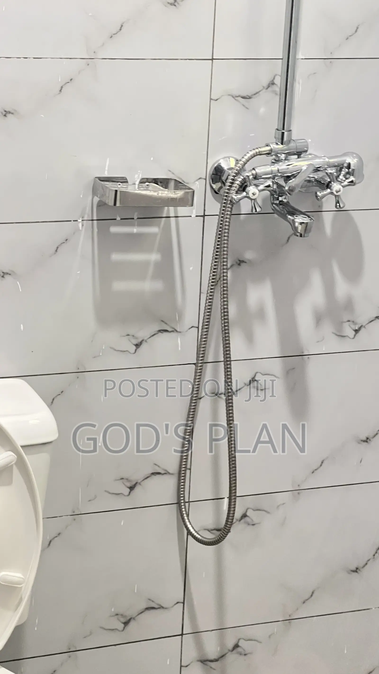 Modern Well Furnished Studio Rooms