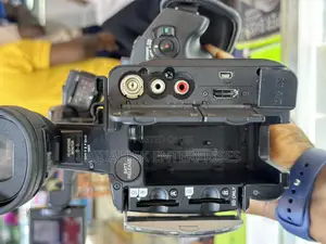 Sony HXR-NX3 NXCAM Professional Camcorder