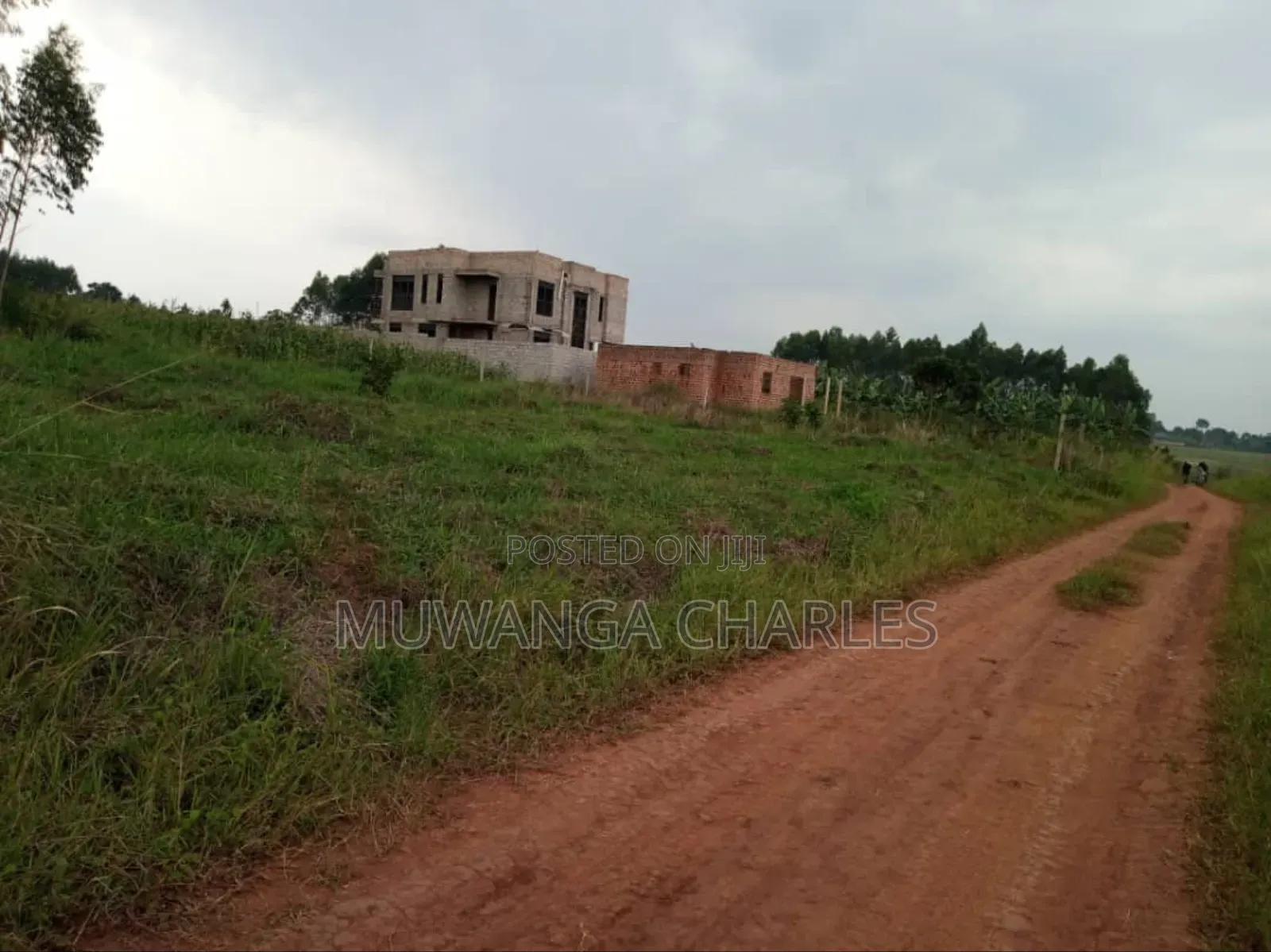 Plot's for Sale in Kitukutwe