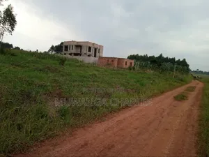 Plot's for Sale in Kitukutwe