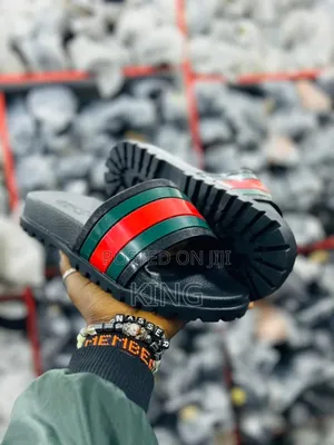 Photo - Gucci Brand Dapadan Slides. Black