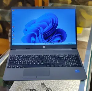 New Laptop HP 250 G10 16GB Intel Core I5 SSD 512GB