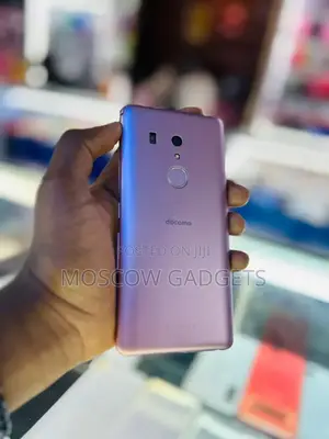 Fujitsu Arrow Be3 F-02L 32 GB Rose Gold