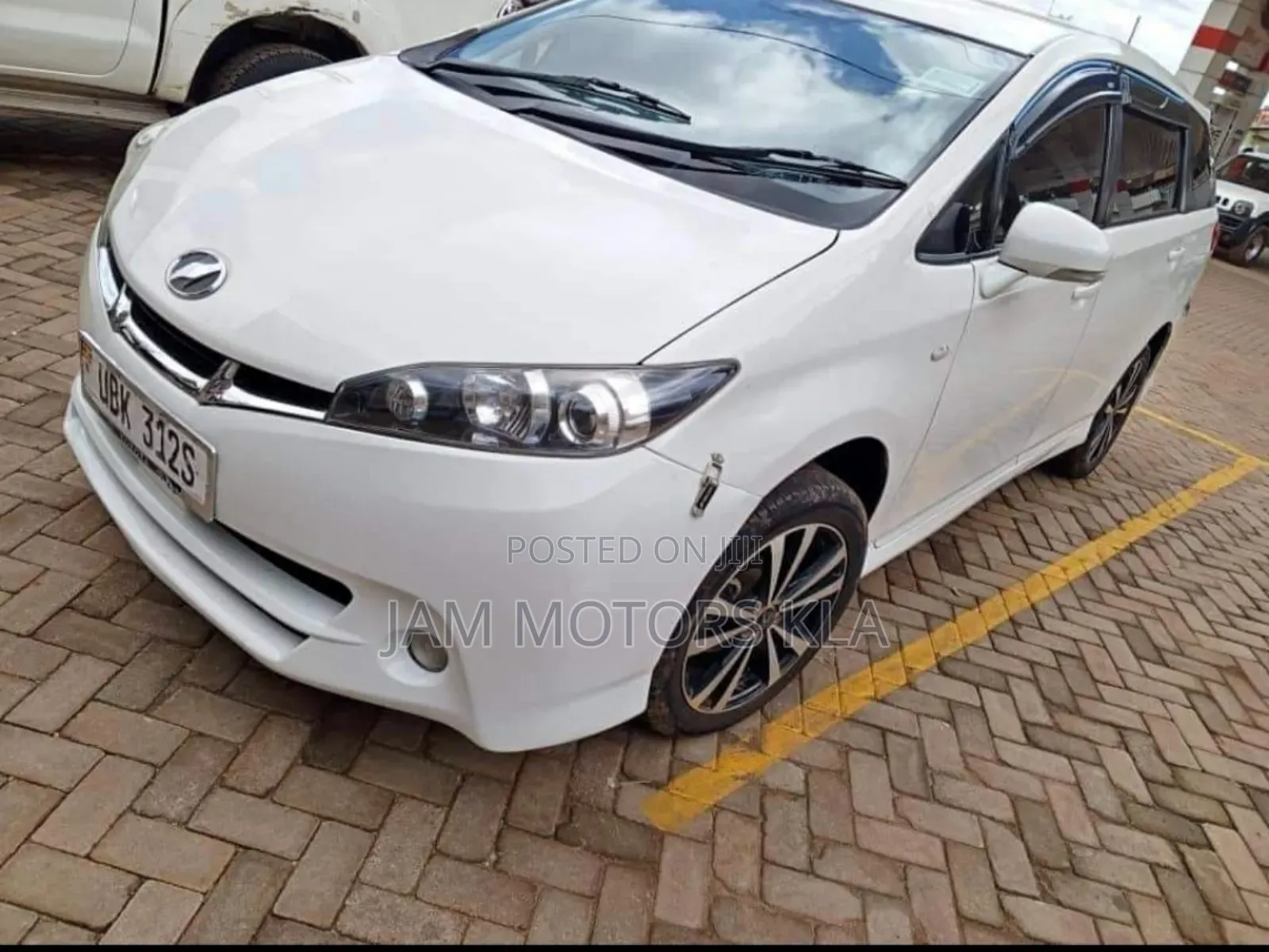 Toyota Wish 2010 White