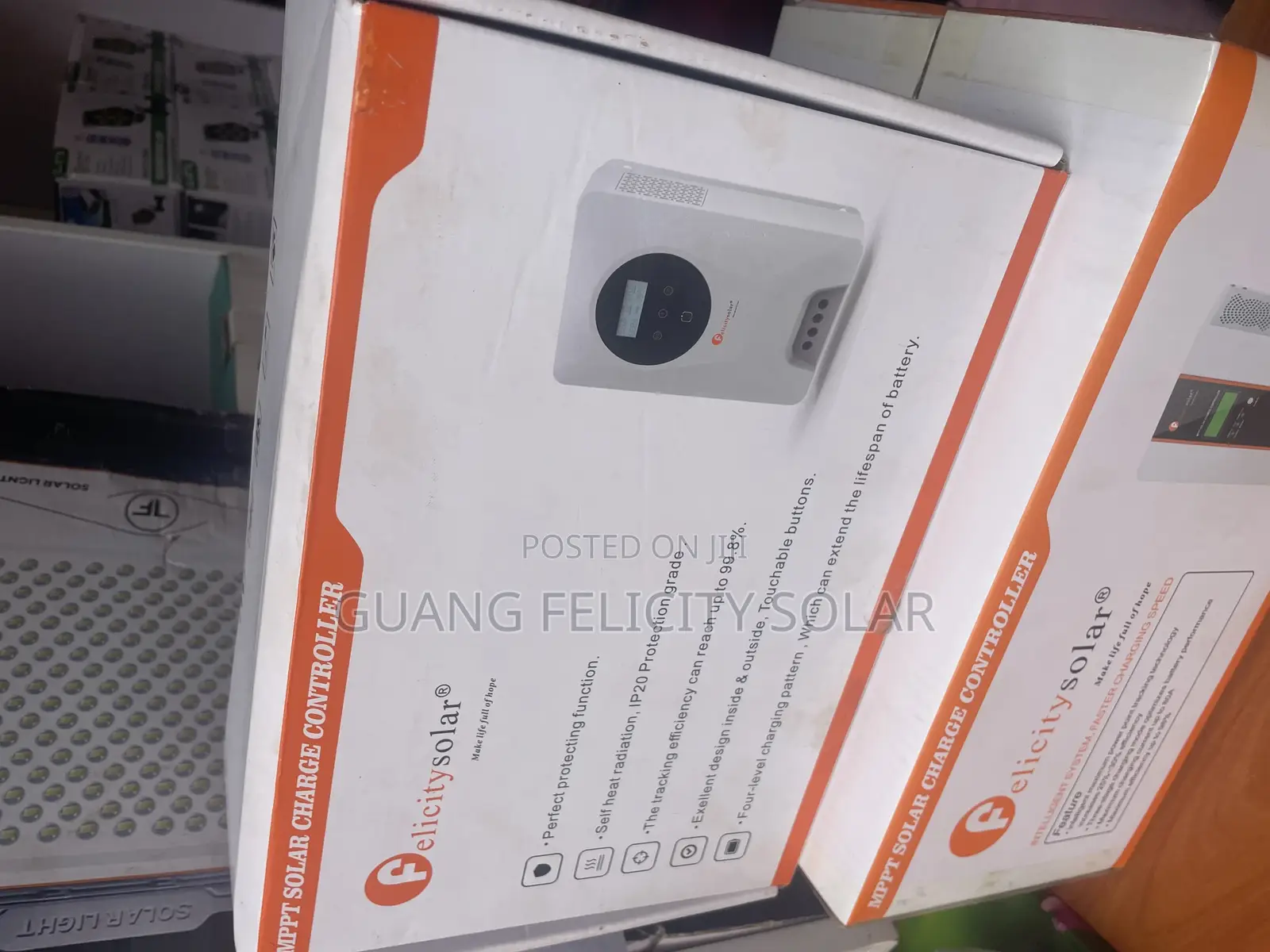 MPPT Solar Charge Controller