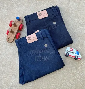 Plain Colour Jeans. Classy Men