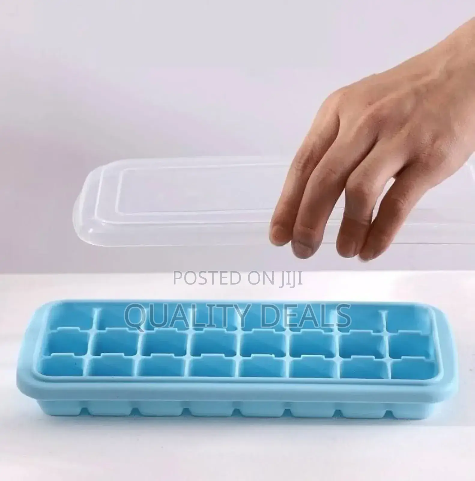 Ice Cube Tray With Cover