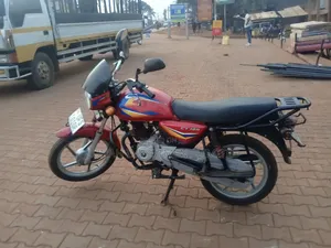 Bajaj Boxer 125 2023 Red