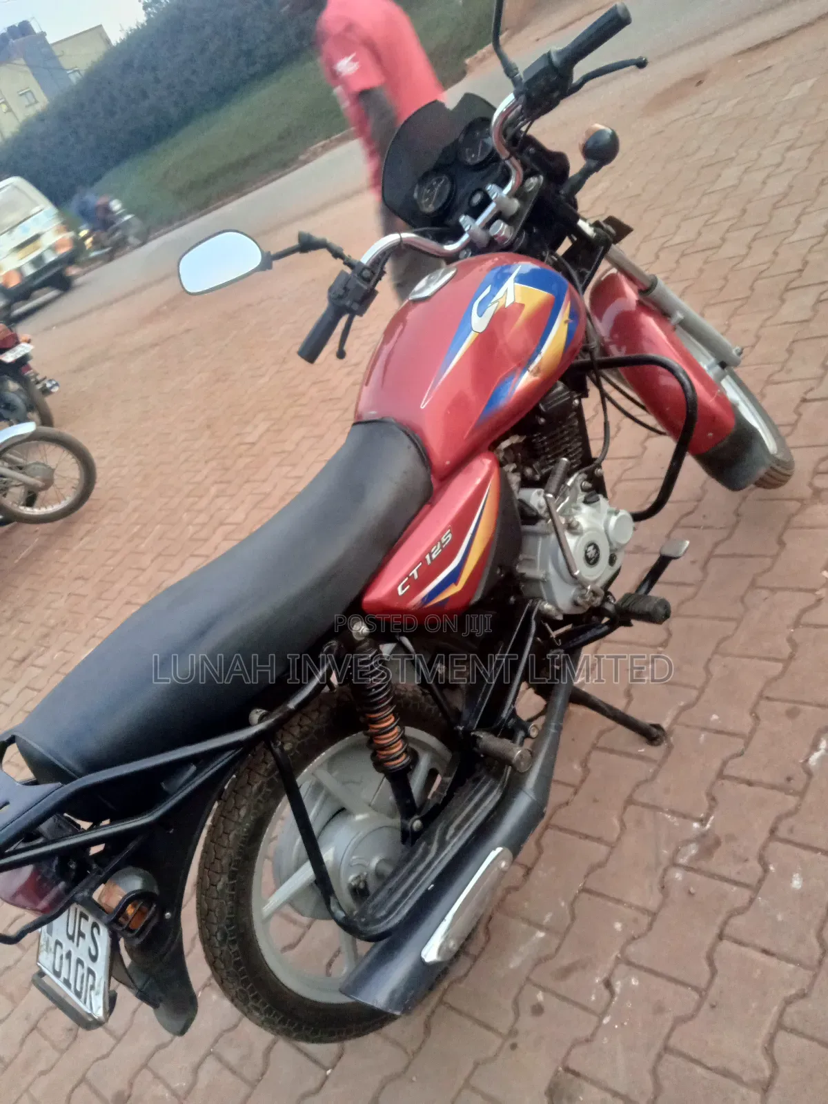 Bajaj Boxer 125 2023 Red