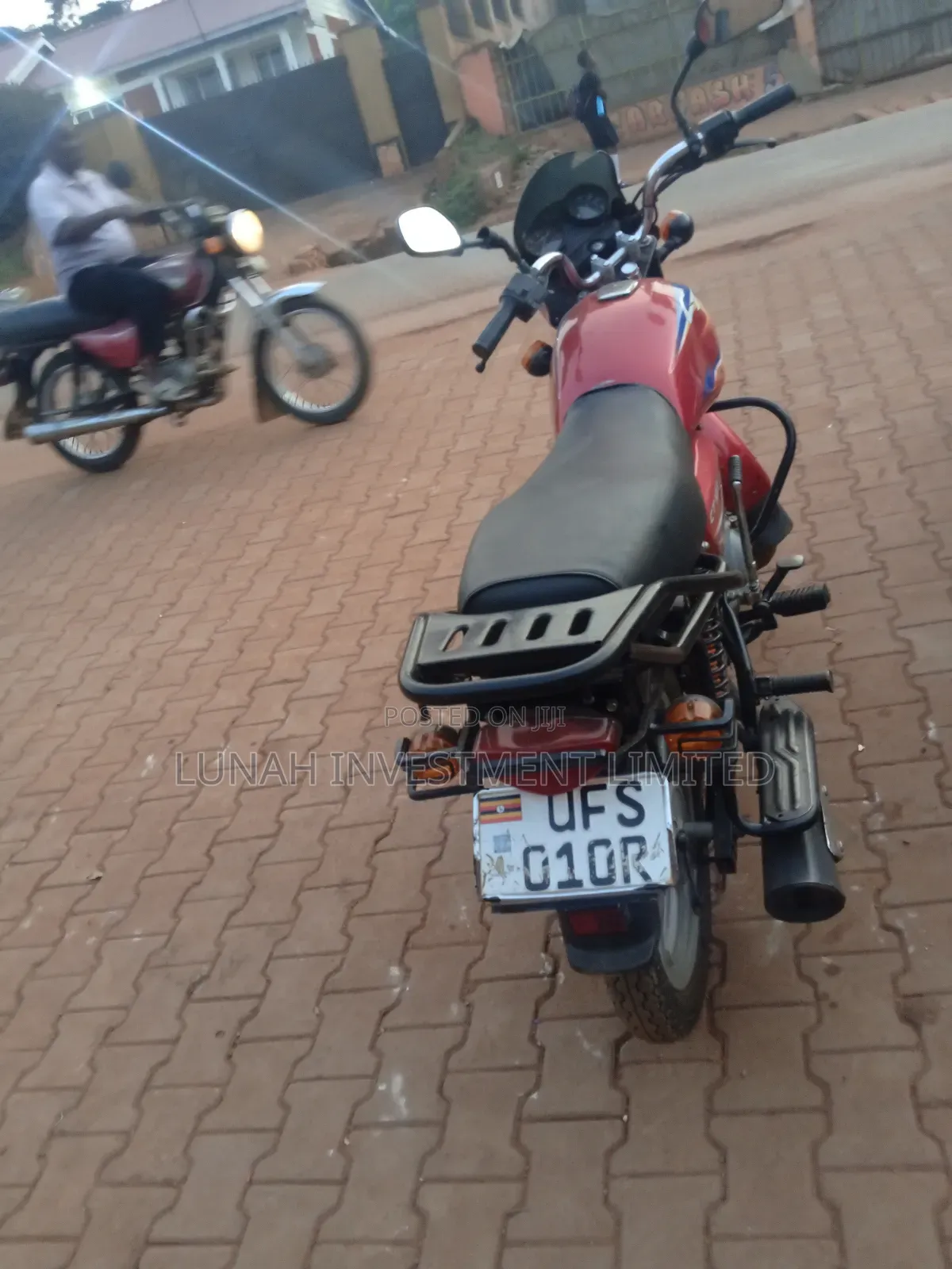 Bajaj Boxer 125 2023 Red