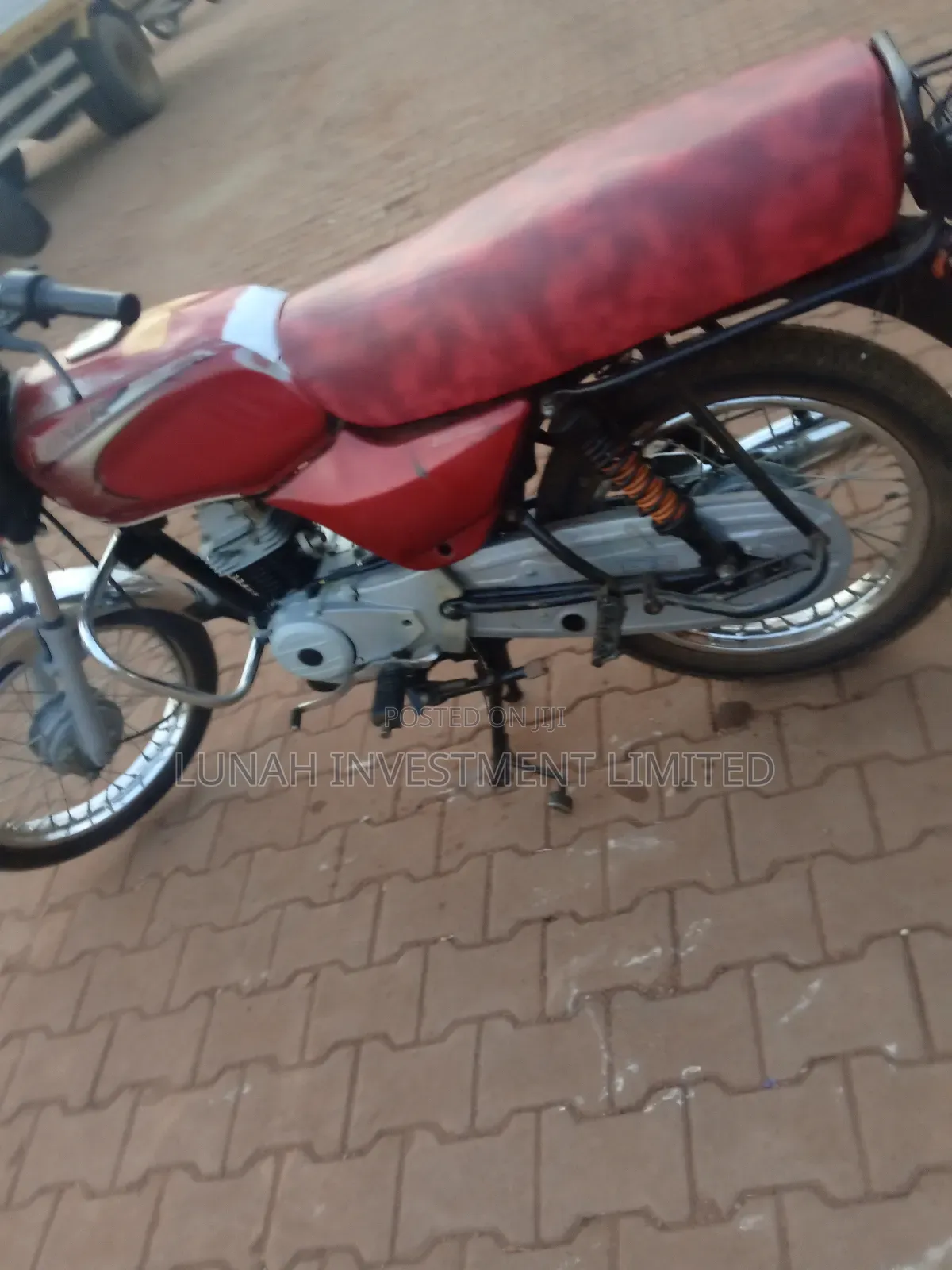 Bajaj Boxer 2023 Red