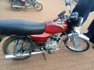 Bajaj Boxer 2023 Red