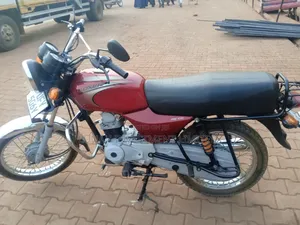 Bajaj Boxer 2023 Red