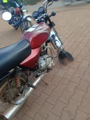 Bajaj Boxer 2023 Red