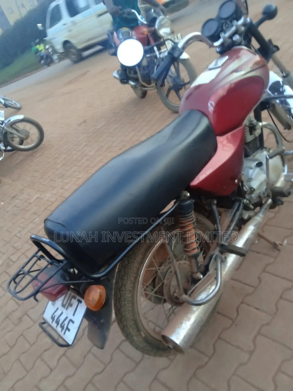 Bajaj Boxer 2023 Red