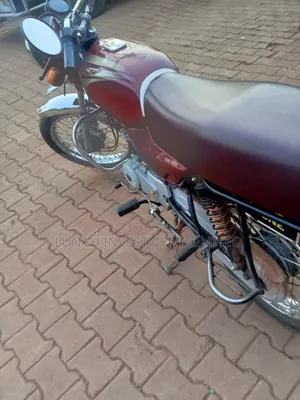 Bajaj Boxer BM100ES 2023 Red