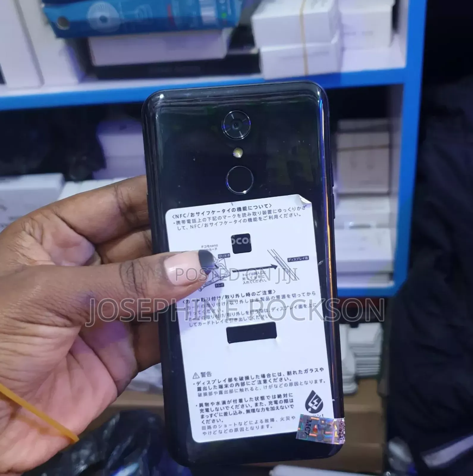New LG L-03K 64 GB Black