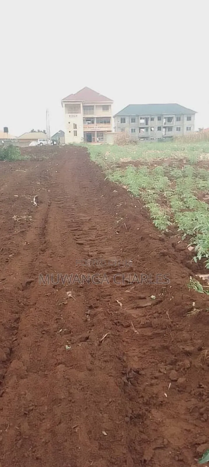 Plot's for Sale in Busiika