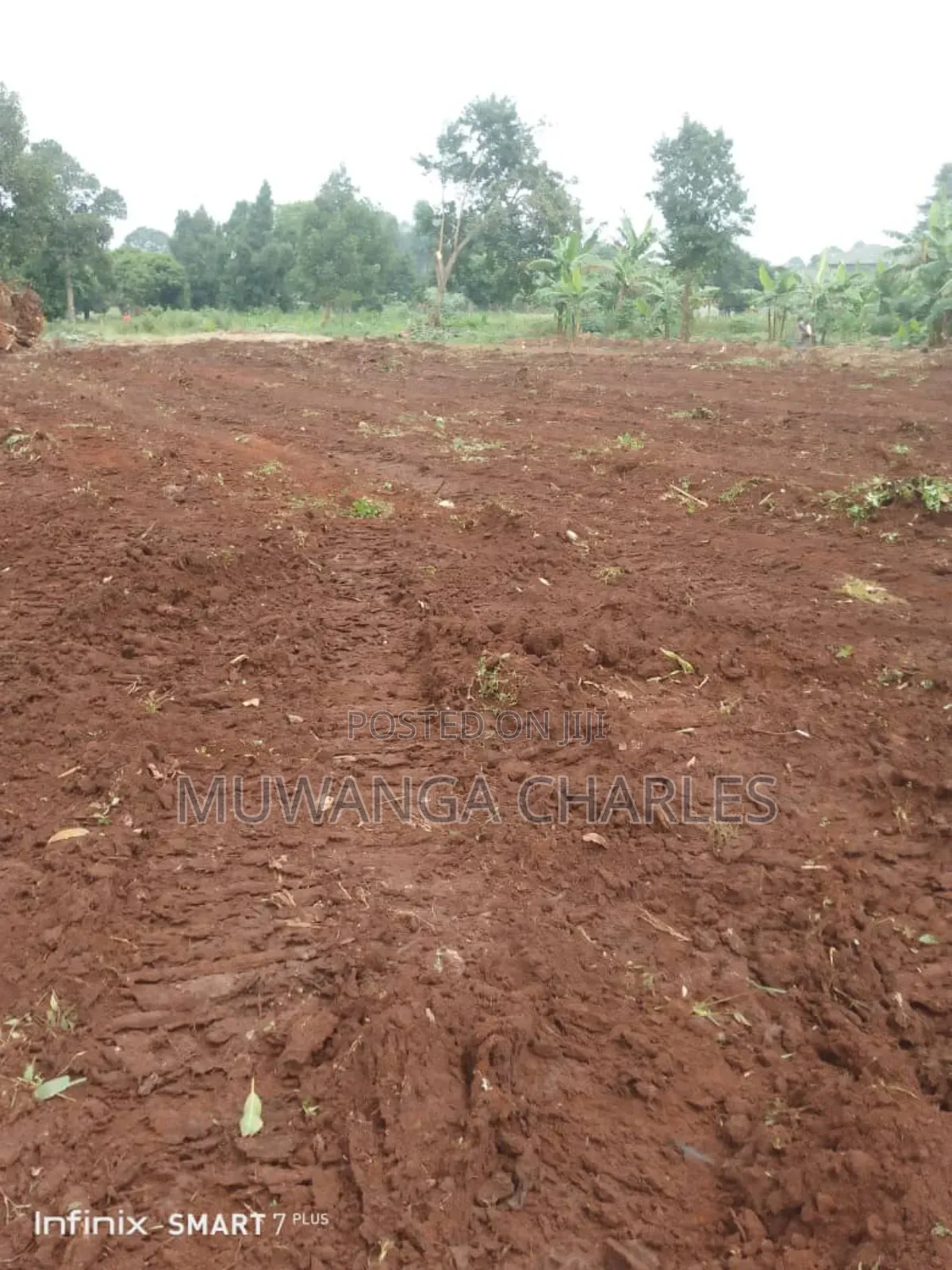 Plot's for Sale in Busiika