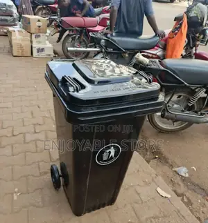 Outdoor Dust Bins Plastic Dust Bins 120ltrs