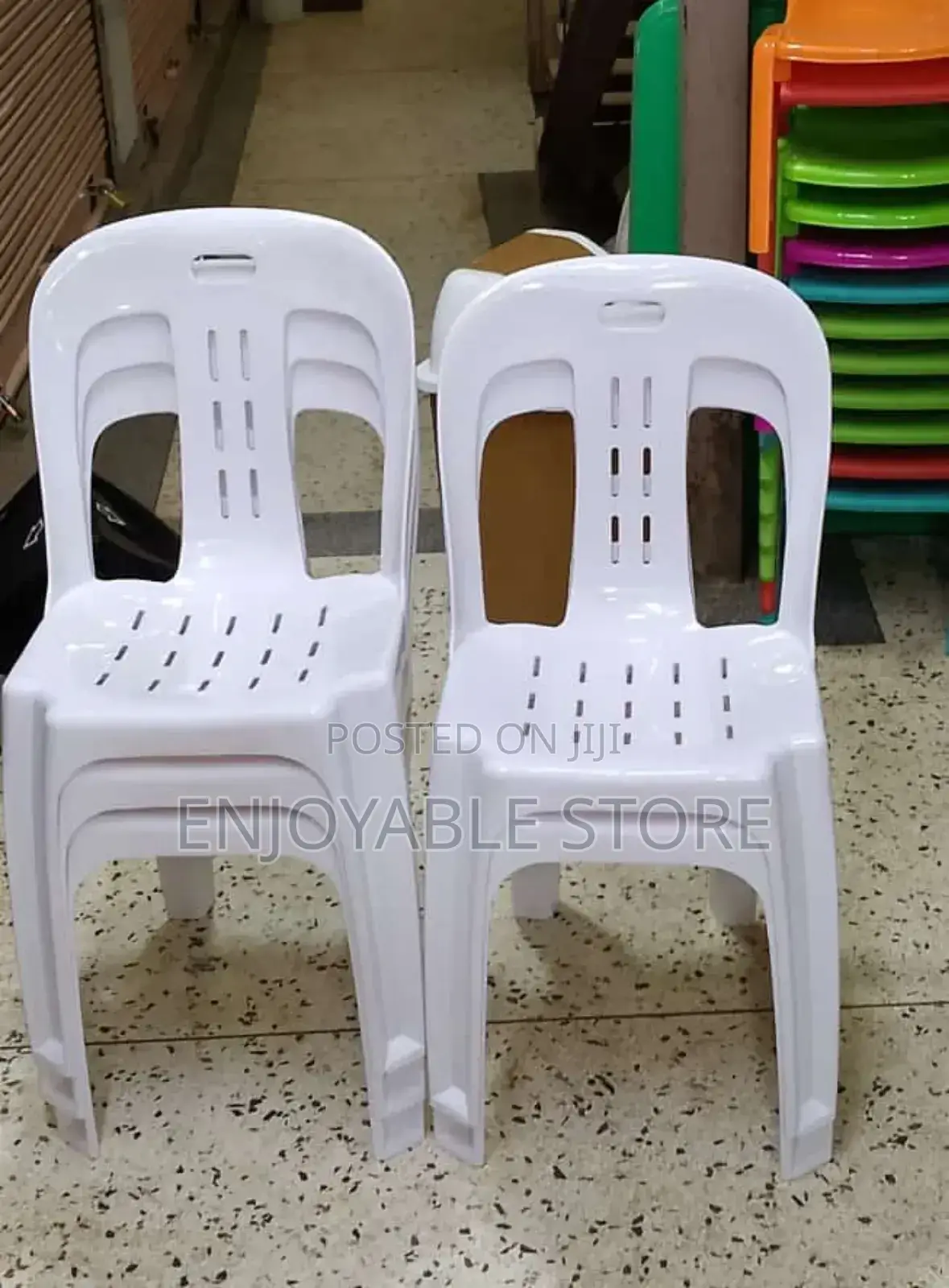 Plastic Chairs Plastic Chairs