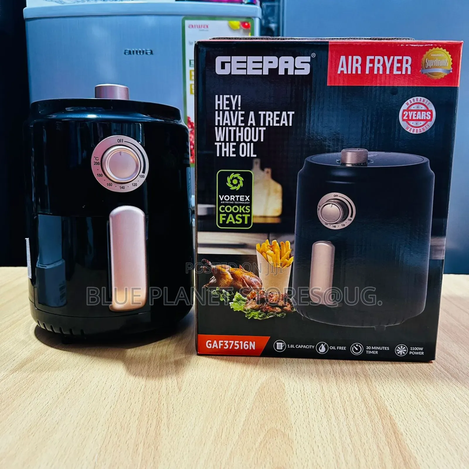GEEPAS 1.8litres Electric Air Fryers \\ 1200w \\ GAF37516N