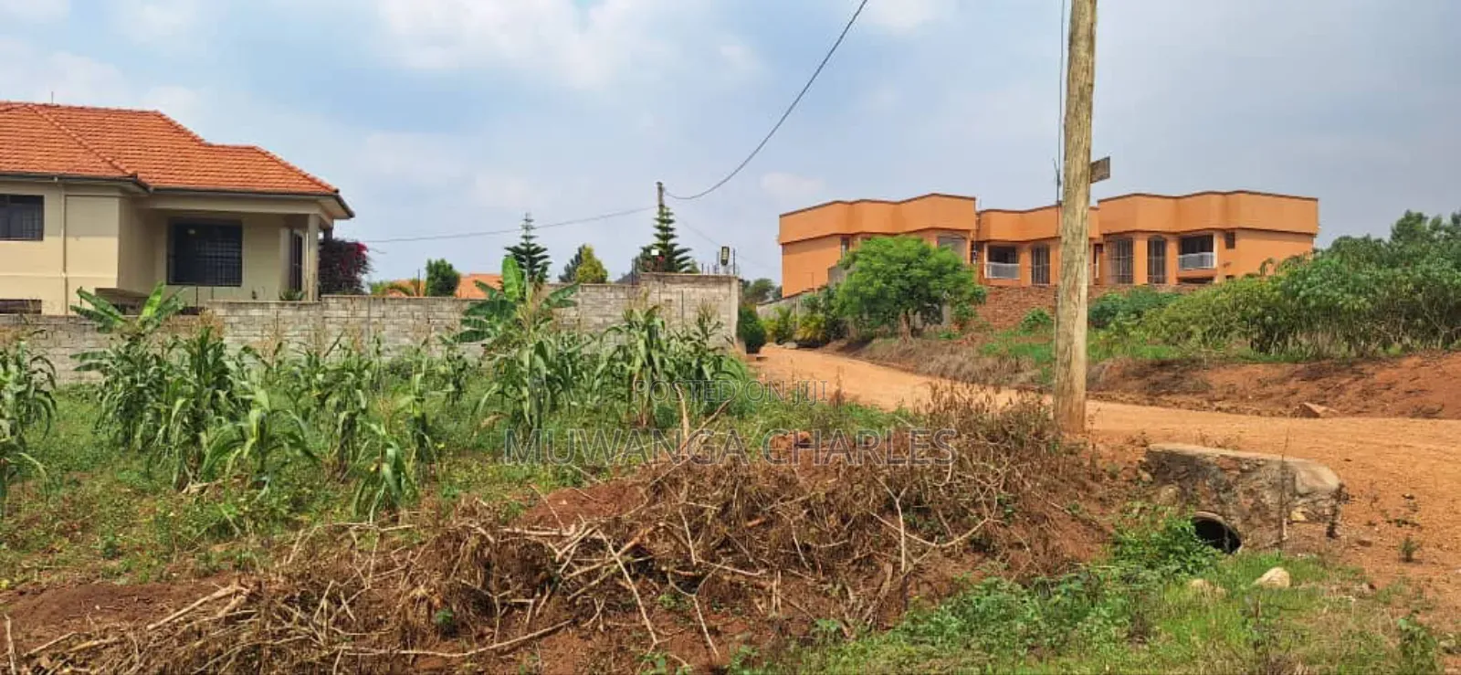 100by100ft Plot for Sale in Bulindo